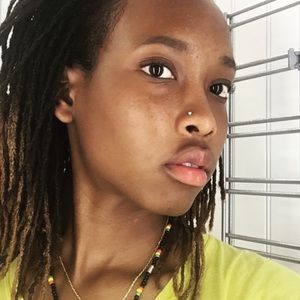 Meet your Posher, Kim